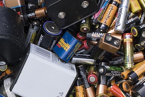 废旧动力蓄电池回收√电板回收-磷酸铁锂电池回收厂家